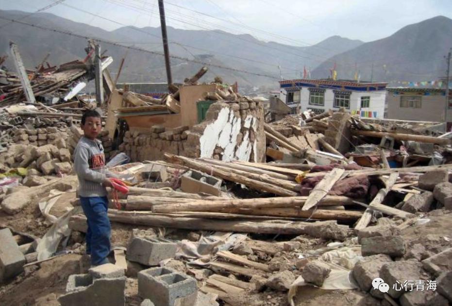 抗震救灾玉树,玉树不倒