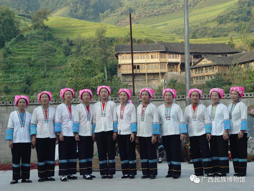 博物馆女性文物特征介绍,前世今生博物馆凤袍