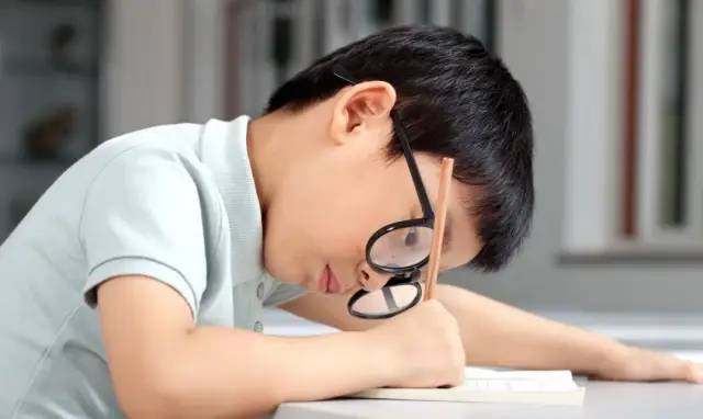 日本眼疲劳干涩护眼液,日本眼睛护眼神器