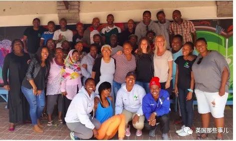 当年嫁入瑞典王室的不雅王妃跑去支援医生！曾不待见的瑞典民众，现在也开始夸了