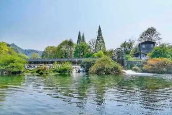 贵州a级景区对8省市游客免门票,贵州a级景区免门票的有哪些