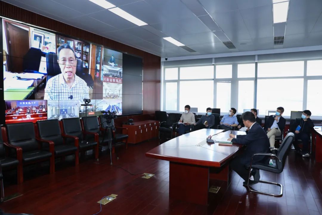 学校疫情防控怎么做?钟南山、李兰娟、张文宏“同框”发声