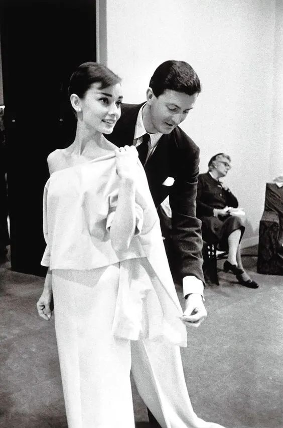 givenchy什么潮牌,givenchy高端时尚