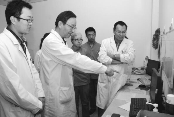 医者仁心大爱无垠——记青海省人民医院重症医学科主任、主任医师杨正平