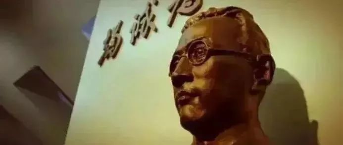 这本书致为爱心碎的人，也致为爱勇敢的人