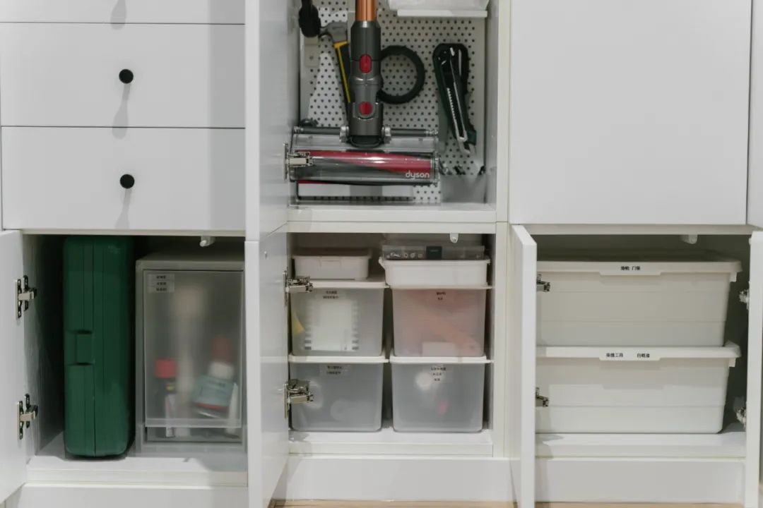 小家、乱家1秒变干净的方法被她找到了!都给老娘进柜