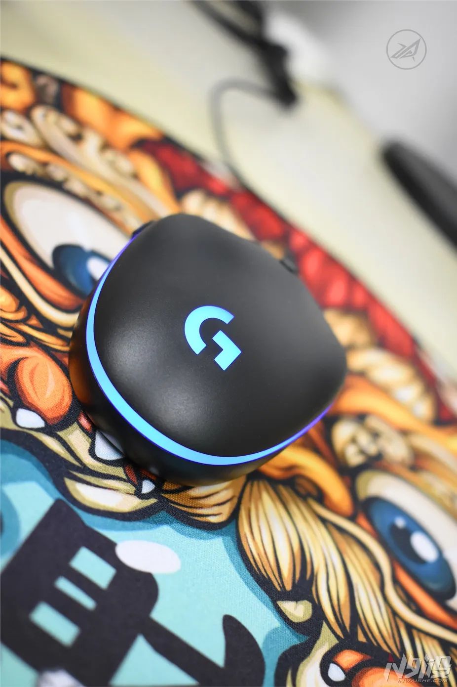 罗技g102鼠标哪个灯效好看,赛睿鼠标rval100和罗技g102