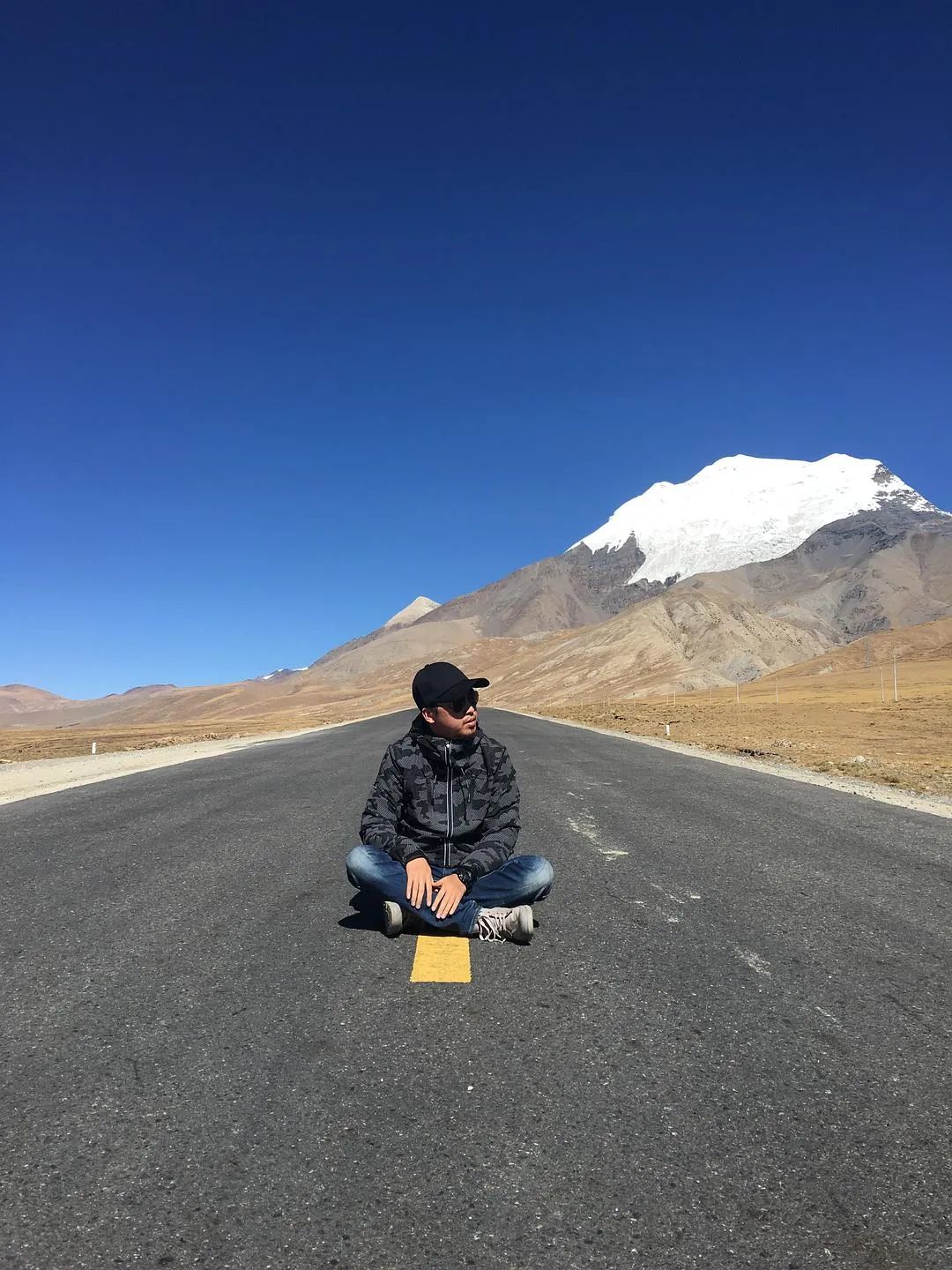 从日喀则出发珠穆朗玛峰旅游,日喀则能看到珠穆朗玛峰吗