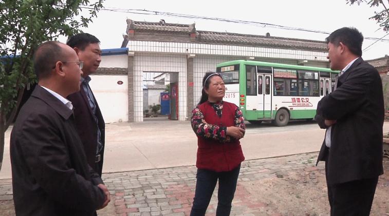 李灵敏到明港镇调研脱贫攻坚工作,信阳市明港镇李灵敏