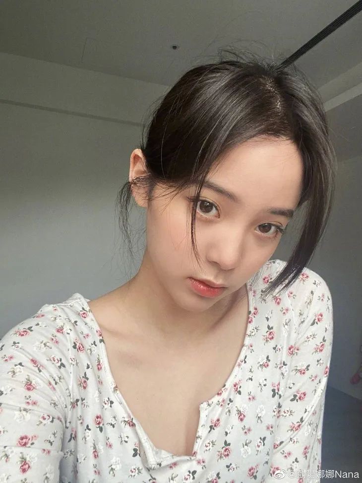 美人计|杨幂吃播了一个小时，口红都没掉色