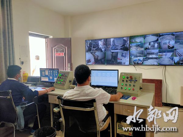 新鹏新型建材厂,新鹏建筑工程有限公司