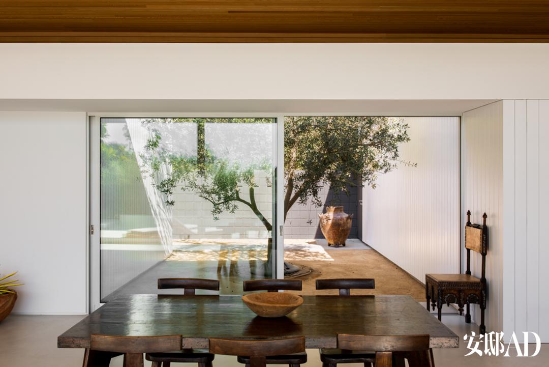 硬汉杰森斯坦森男扮女装,硬汉系列杰森斯坦森保卫家园