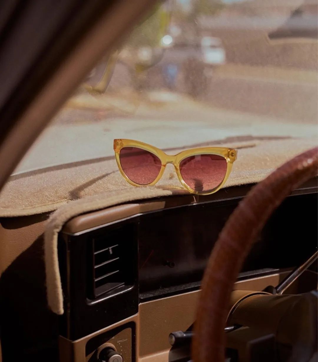 最流行的墨镜每年出一款,各大奢侈品牌墨镜同款推荐