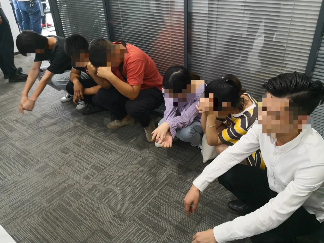 江西30余名男女被抓事件,江西警方出击18名男女被抓