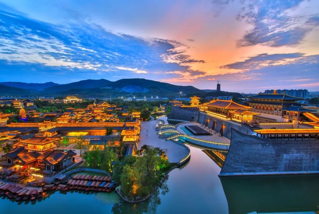 带上心爱的ta来一次浪漫之旅,快带上你的ta来一场浪漫旅行