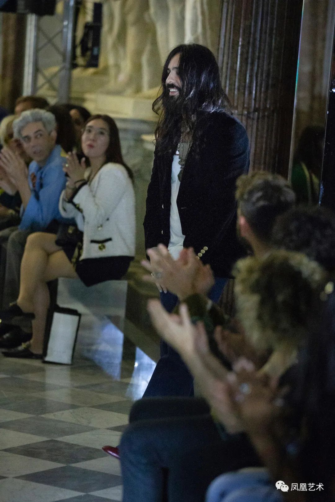 凤凰艺术展示视频,凤凰艺术最新视频