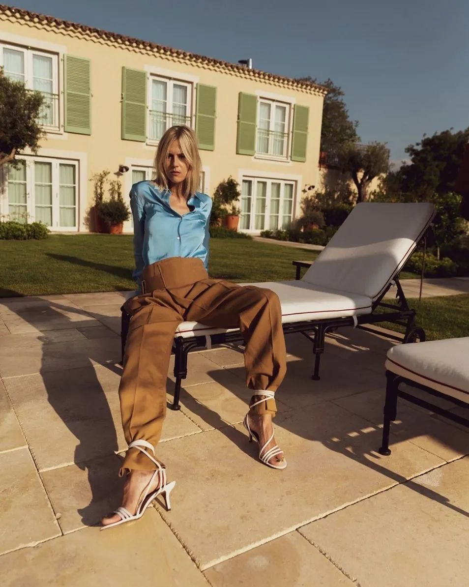 我终于等到了阔腿裤不再时髦的这一天…