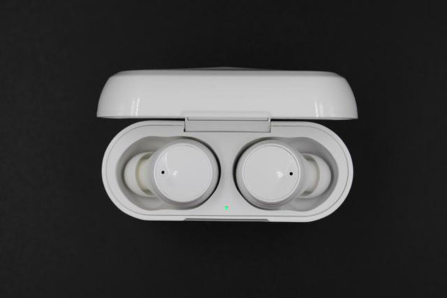 jeetairplus和beatsstudiobuds,500元jeet蓝牙耳机