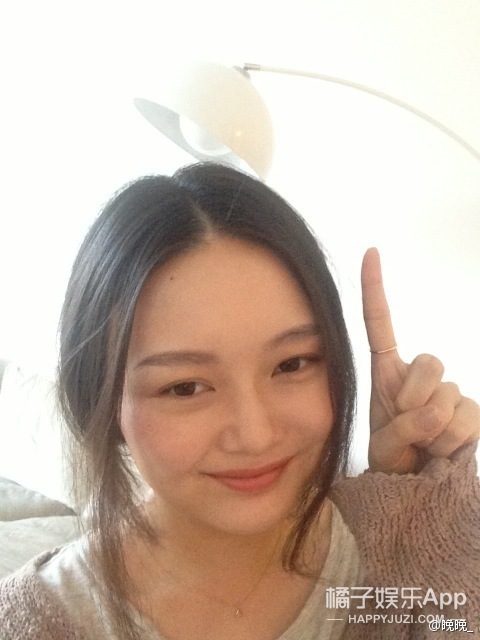 网红鼻祖晚晚和舒淇同框比美赢了？妆容穿搭都有小心机，来抄作业