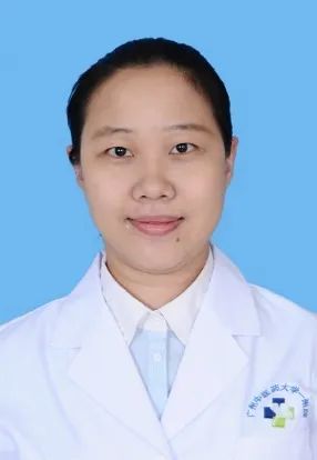 婴儿皮肤一碰就肿,为什么婴儿皮肤一碰就肿了