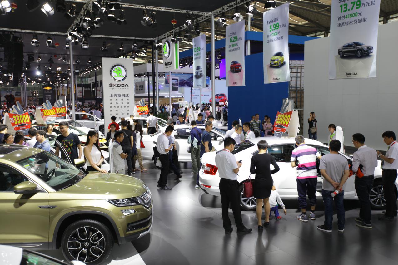 购车即享金融政策最低优惠,购车即享至高6000元优惠