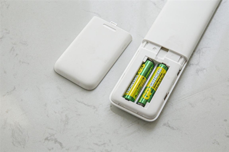 躺在沙发上吹着自然风,小米空调新风自然风柔风