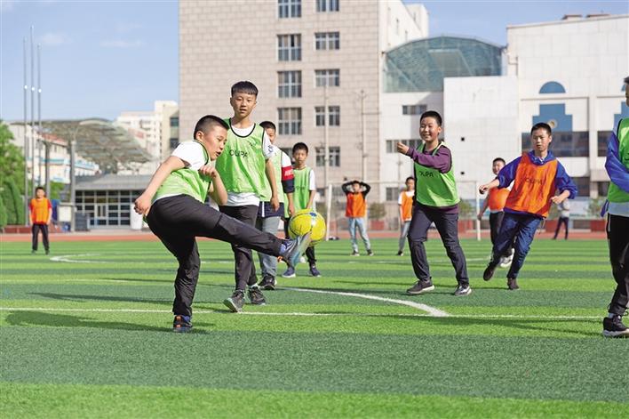 陕北籍足球苗子,陕北一个县培养足球苗子