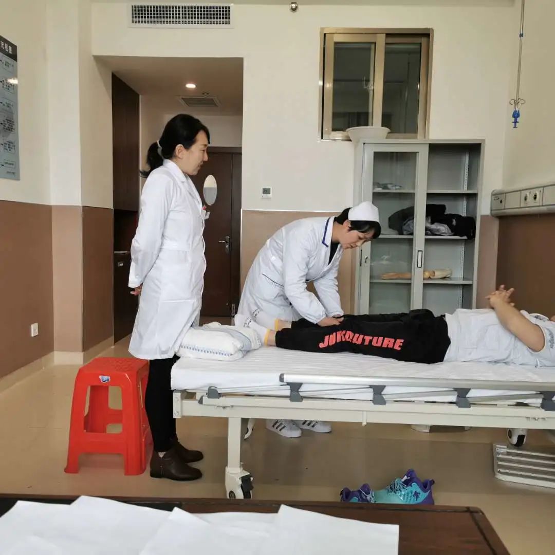 骨折后医生怎么处理,骨折后医生复位