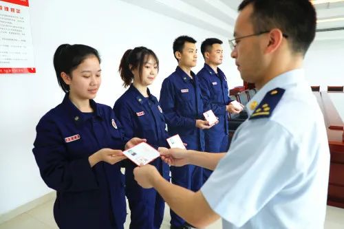 【招聘】九江市本级政府专职消防员招人啦！（内附基本工资表）