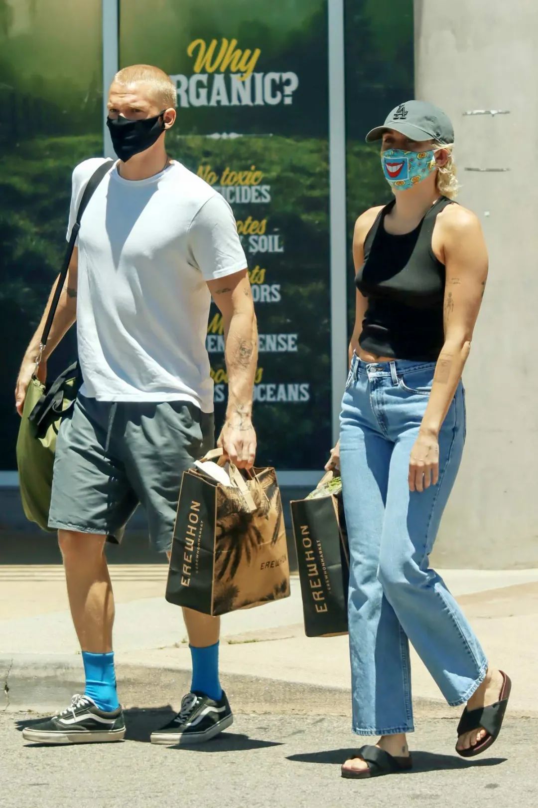 戚薇杨颖撞衫,戚薇撞衫江疏影