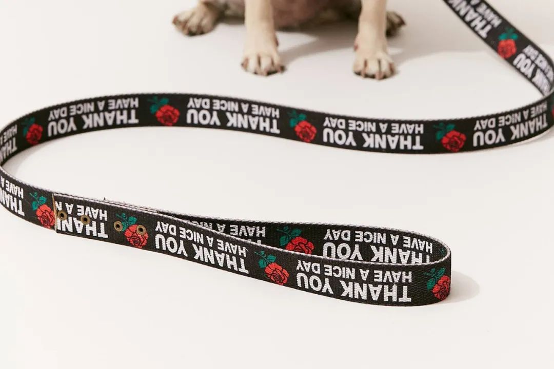 看完这些潮牌单品家居，我家的画风要变了