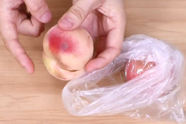 桃子怎样插牙签,桃子上供有啥寓意