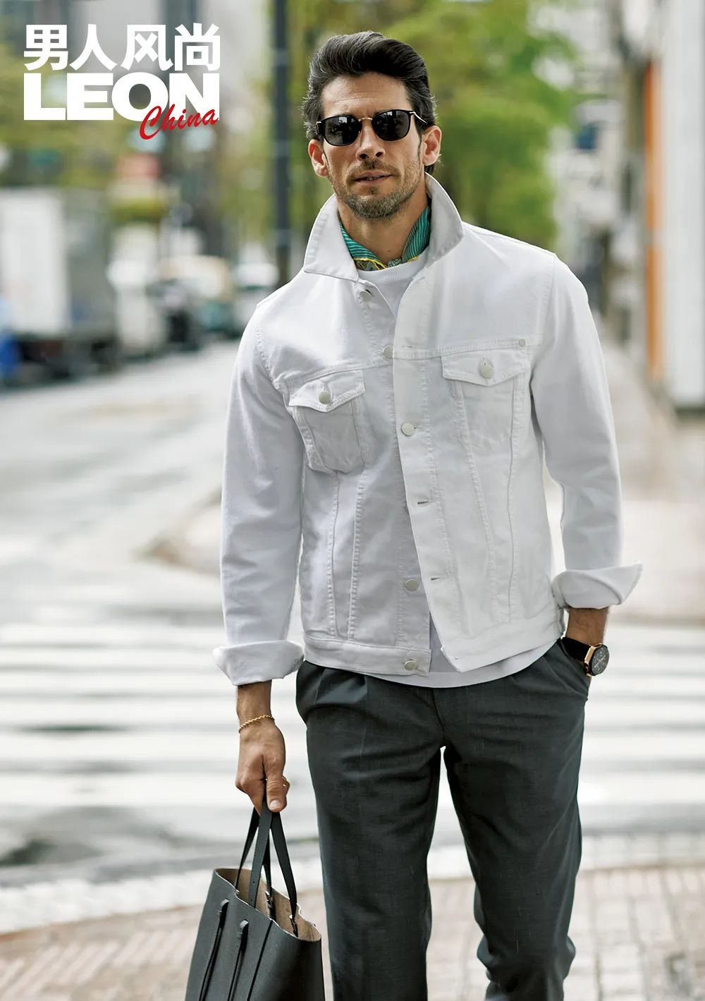 白色牛仔自显贵气，入手不需要理由