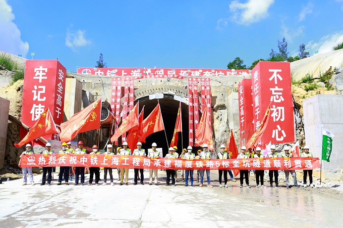 创新党建方法,党建工作与生产经营深度融合措施