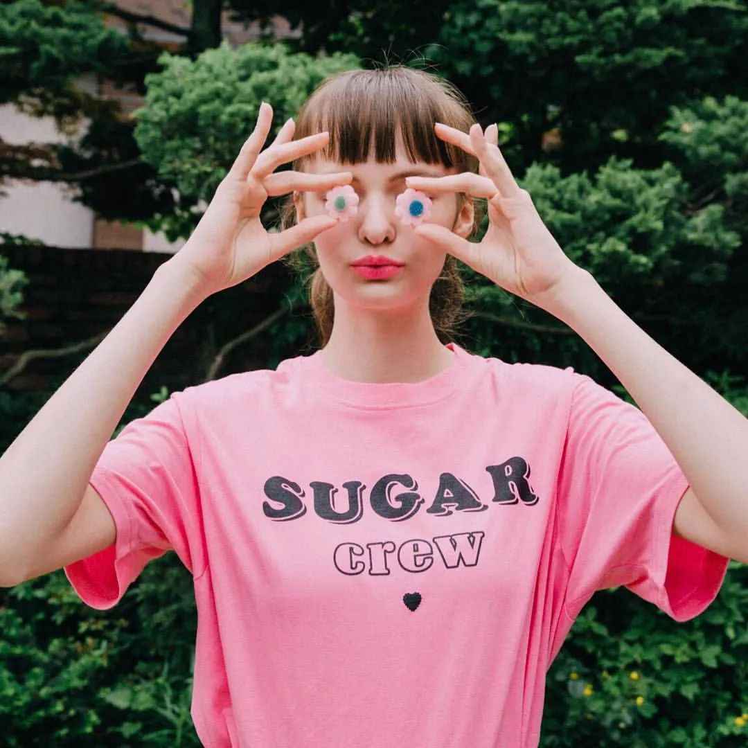 blackpink泫雅摆尾,blackpink全员观看泫雅舞台