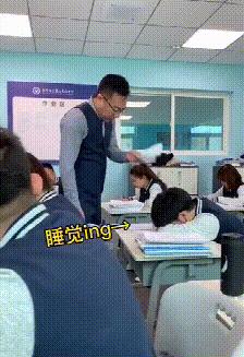 和朋友在ktv玩真心话,和朋友在ktv里玩真心话大冒险