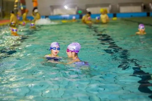 滨江外滩游泳池,滨江水城游泳池开放了吗