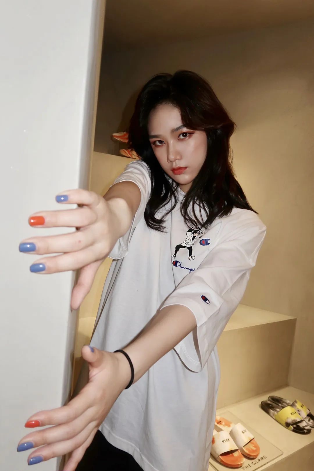 5款全新ChampionT恤将在得物App线上独家发售