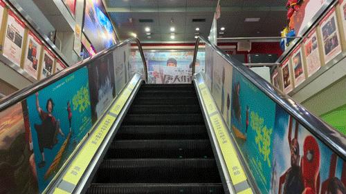 久违的电影院,久违的电影院一场电影两张票