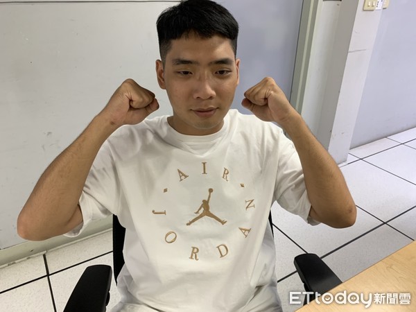 腹式呼吸解除肩颈疲劳,腹式呼吸改善肩颈