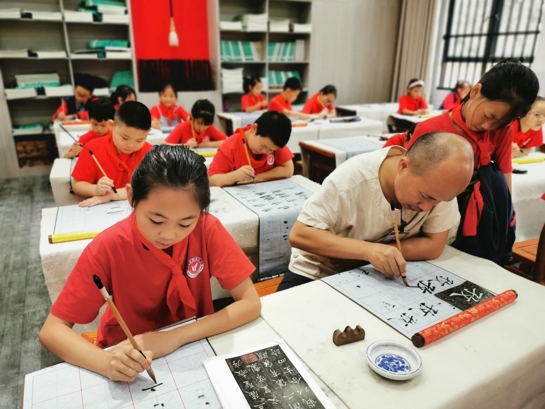 学校里的特色课,学校里的特色课叫什么