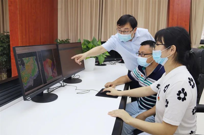 一次过程一场仗！走近首席预报员的汛期时间！