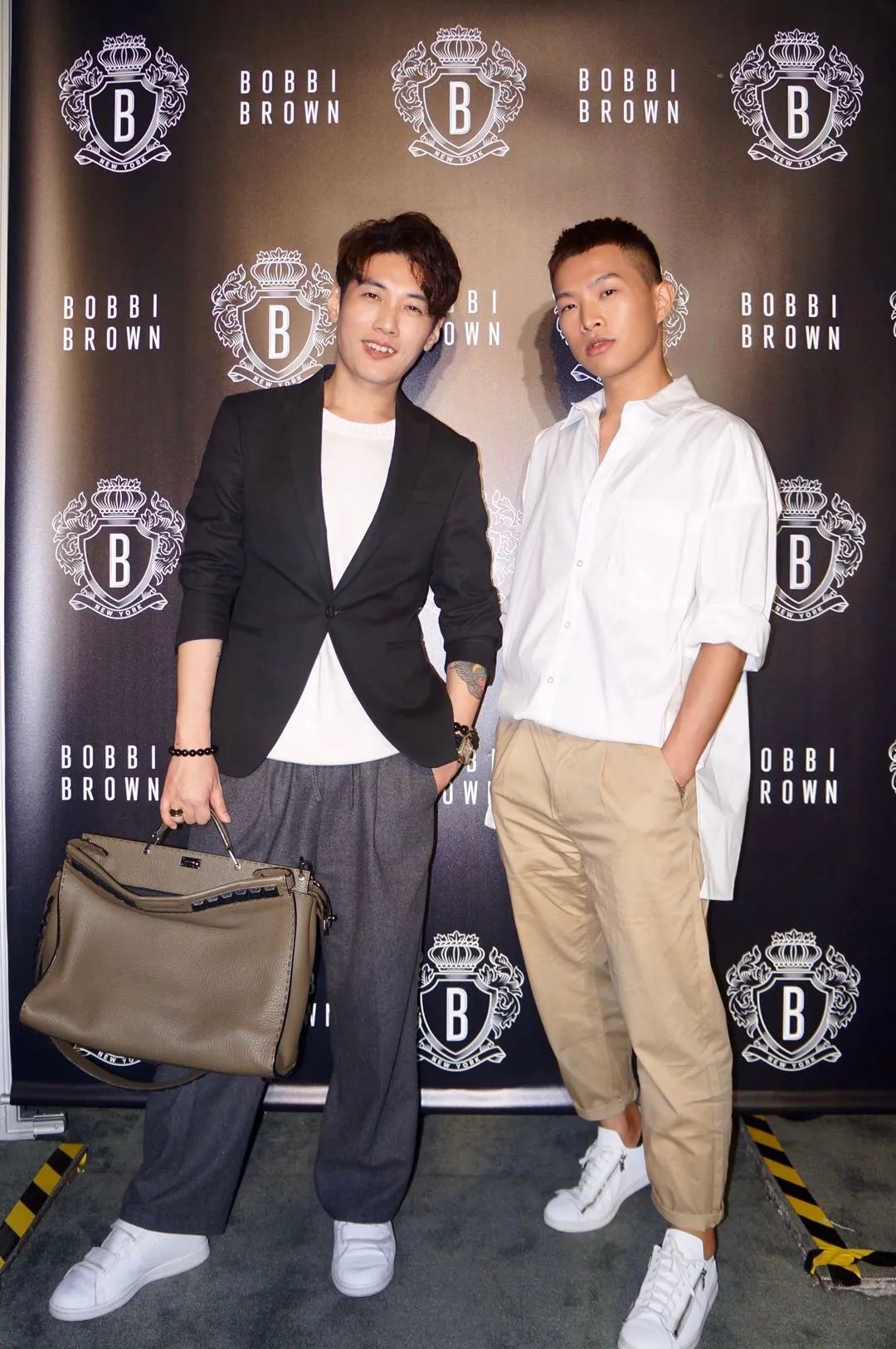 都说男人就是要大包，布耀廉到底谁大包