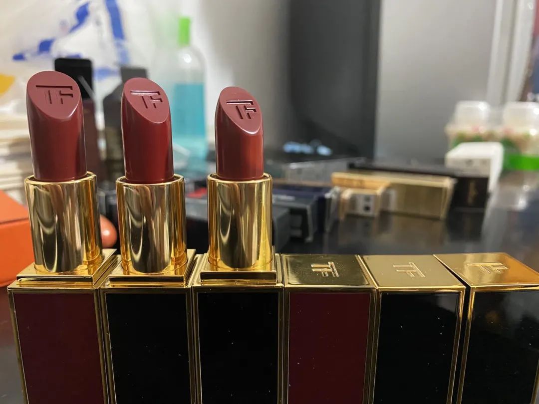 直播带货的大牌口红为什么便宜,口红直播带货榜第一名不掉色