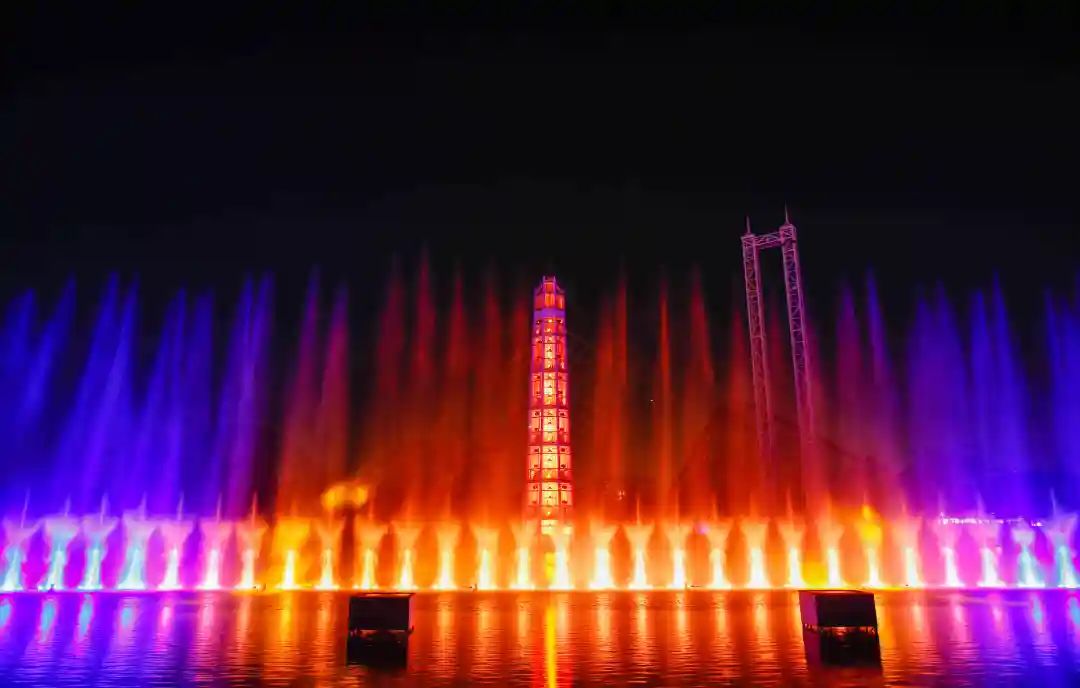 成都欢乐谷教师节家属优惠,武汉欢乐谷医务人员可以带家属吗