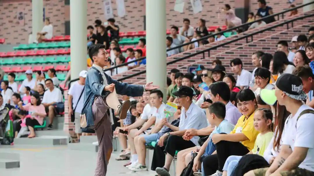 成都欢乐谷教师节家属优惠,武汉欢乐谷医务人员可以带家属吗