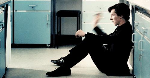 超人出演，网飞高颜值侦探片，比福尔摩斯还厉害的是他妹妹