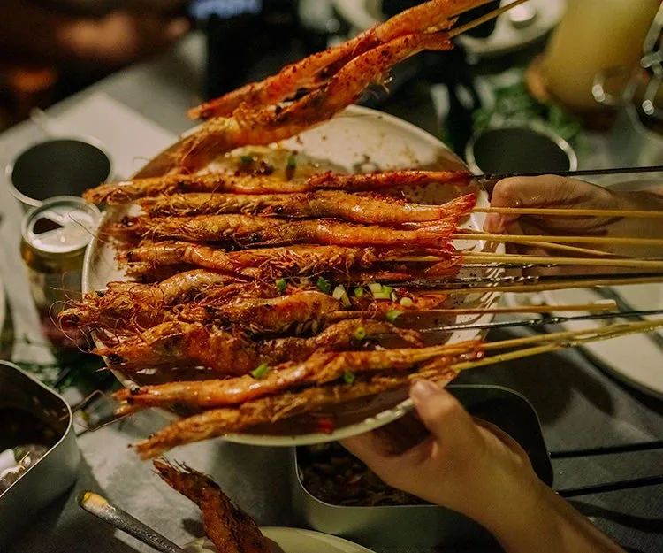 让我们一起去露营一起快乐,与你一起去露营