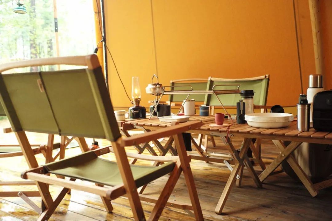 让我们一起去露营一起快乐,与你一起去露营