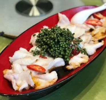 聚餐适合的菜品,小聚招牌炒鸡